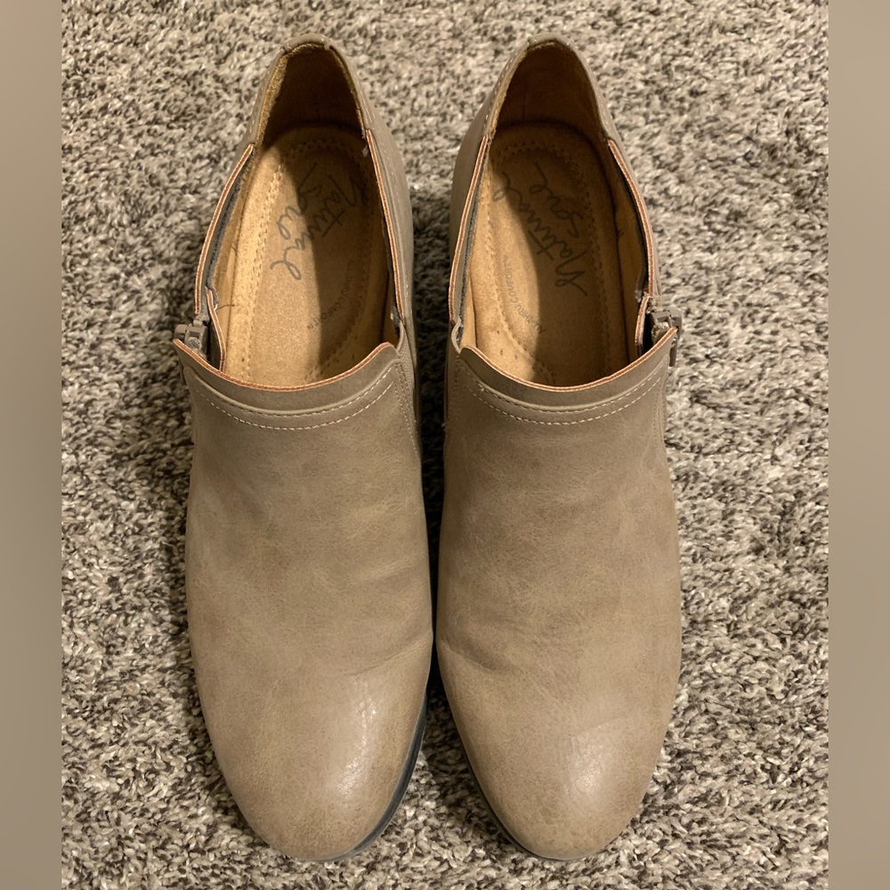 Natural Soul Bootie Size 9